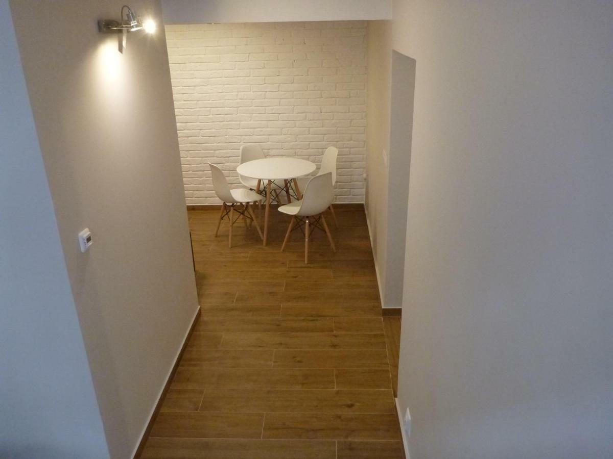 Apartament Na Brodatego Apartment Вроцлав Екстериор снимка